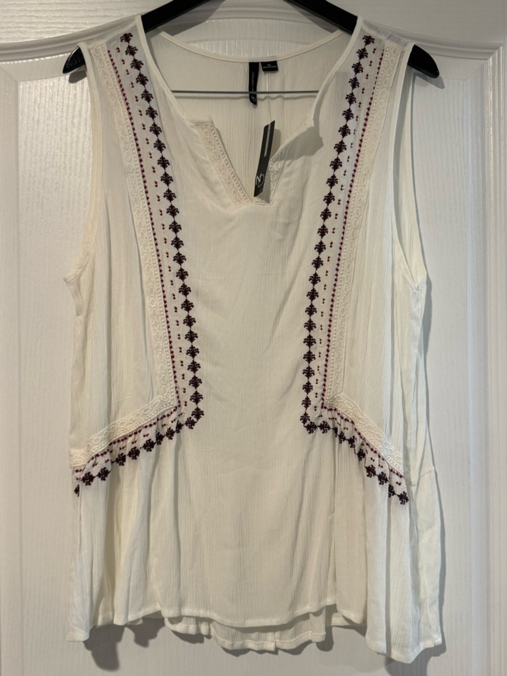 New Directions Boho Embroidered Sleeveless Blouse Cream Flowy Top Size XL